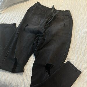 Black Distressed Jeans